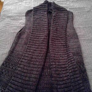 Sweater vest